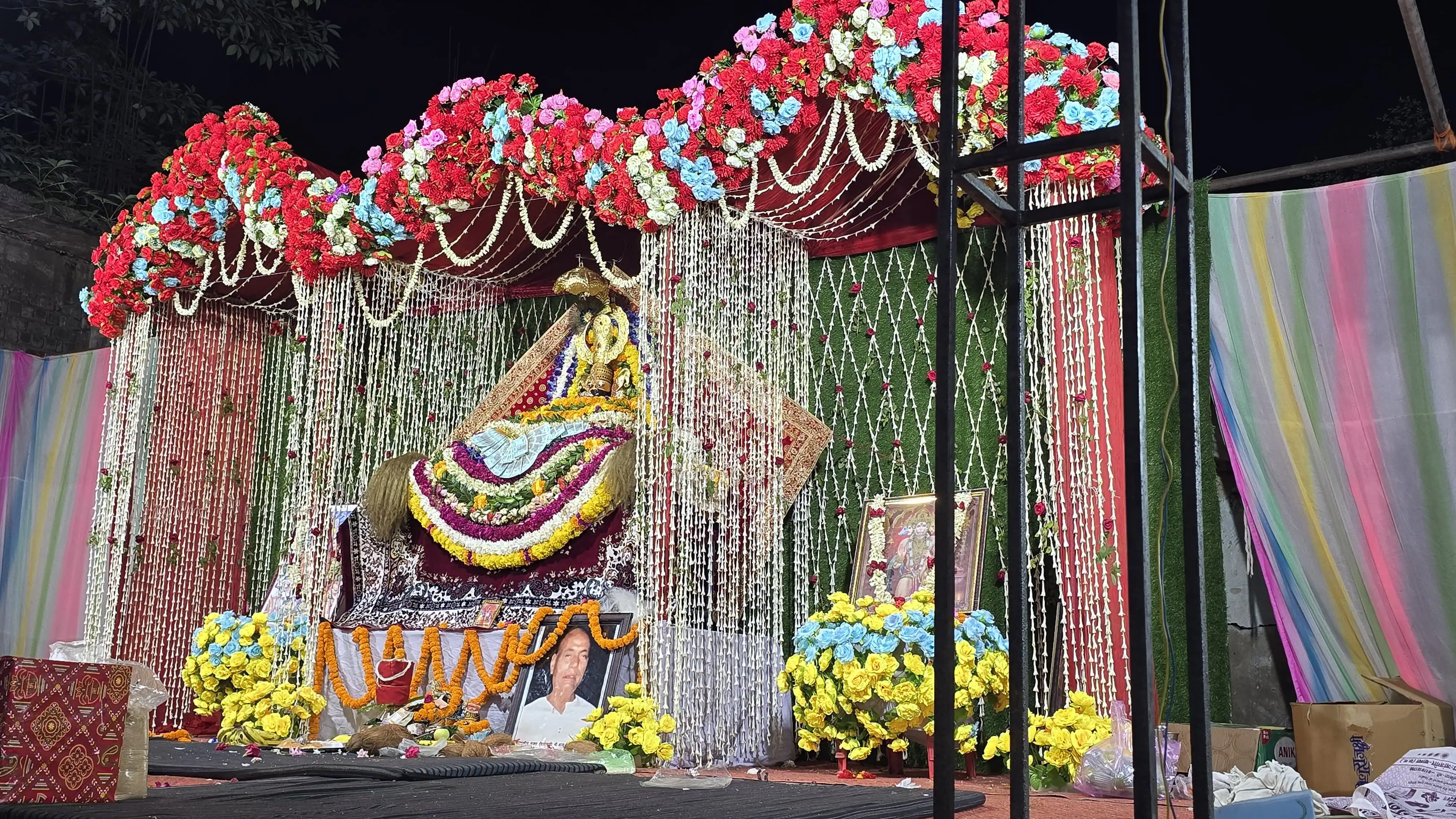 Bhajan sandhya floral decoration