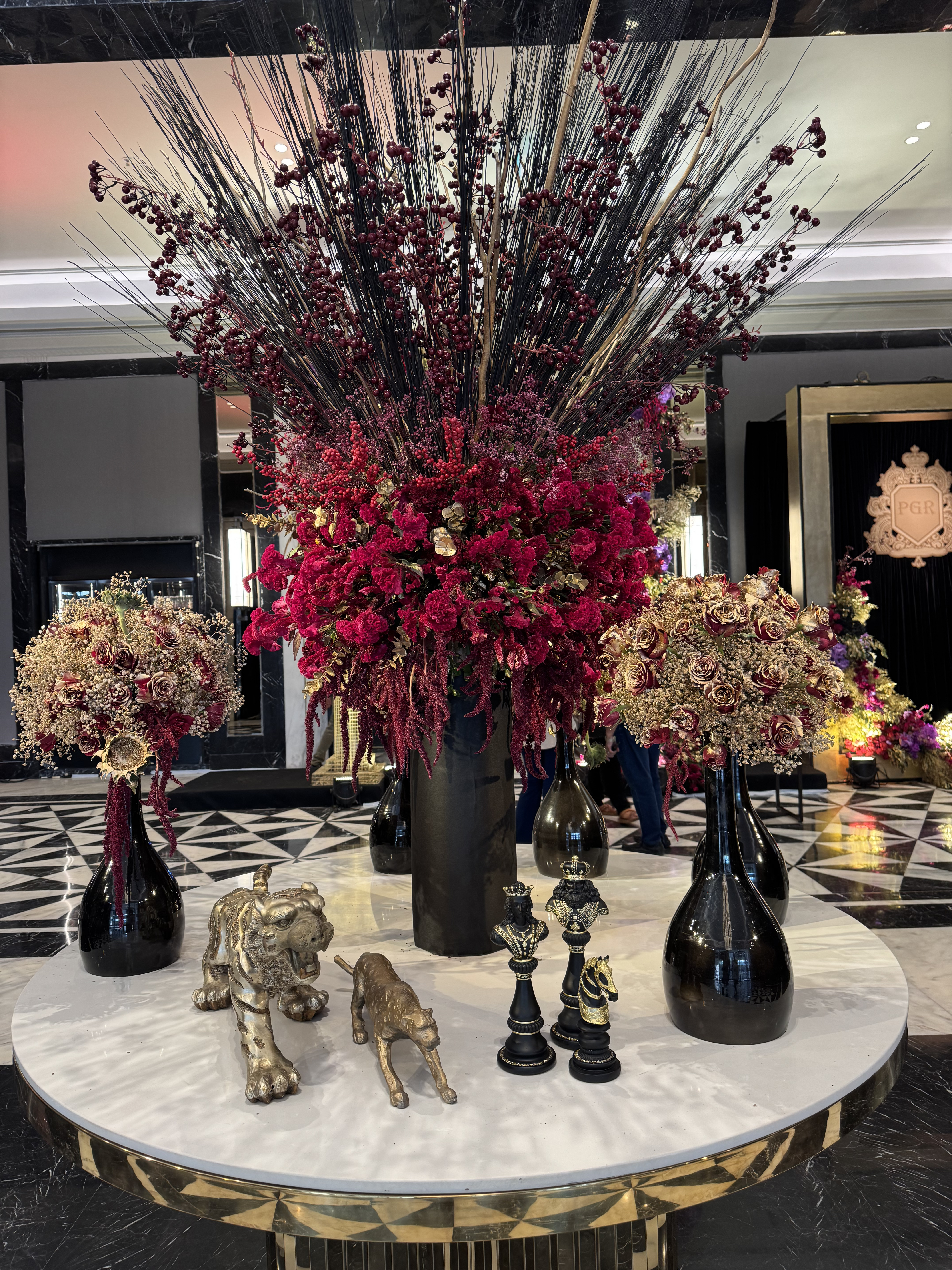Table centerpiece decoration setup